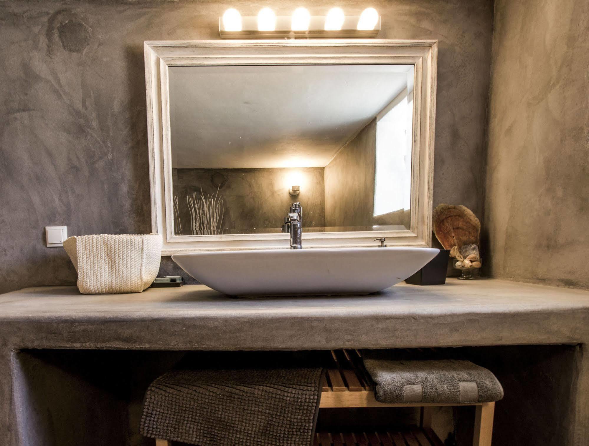 Lavish Suites Agios Ioannis Diakoftis المظهر الخارجي الصورة