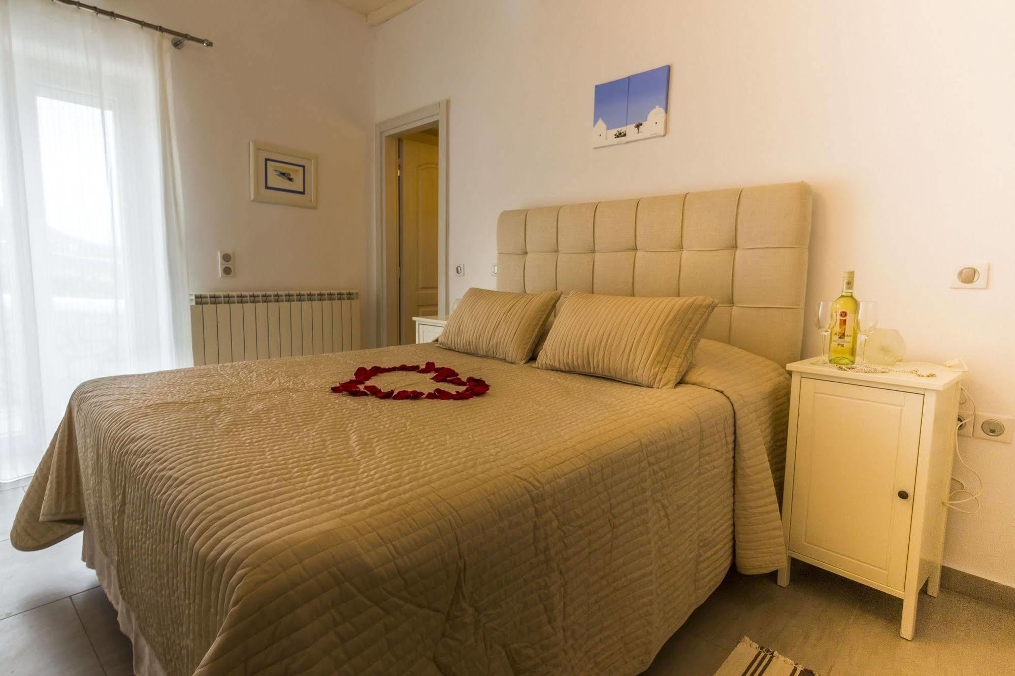 Lavish Suites Agios Ioannis Diakoftis المظهر الخارجي الصورة